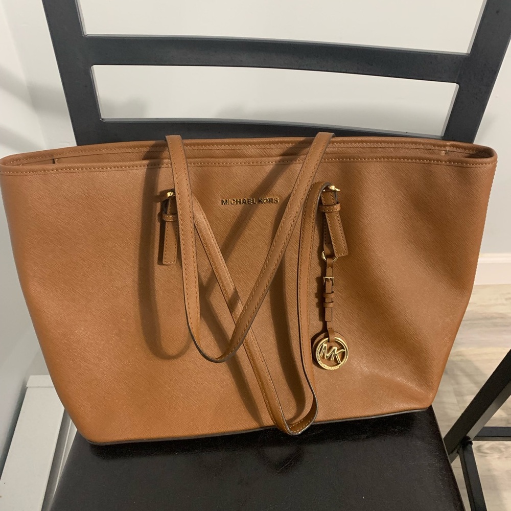Michael Kors Jet Set Tote (NEVER USED) just tags removed